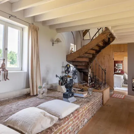 Wellinghoeve With Swimming Pool And Unique Location Nieuwmunster