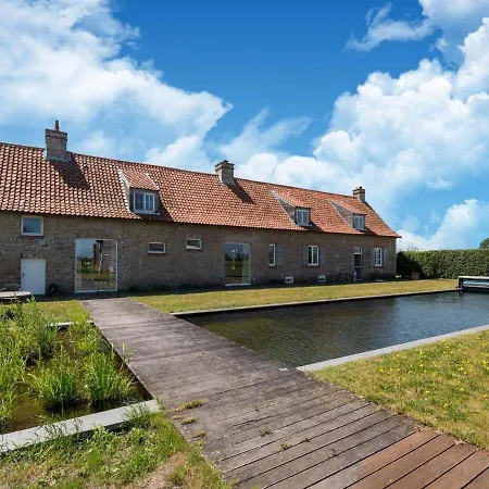 Wellinghoeve With Swimming Pool And Unique Location *